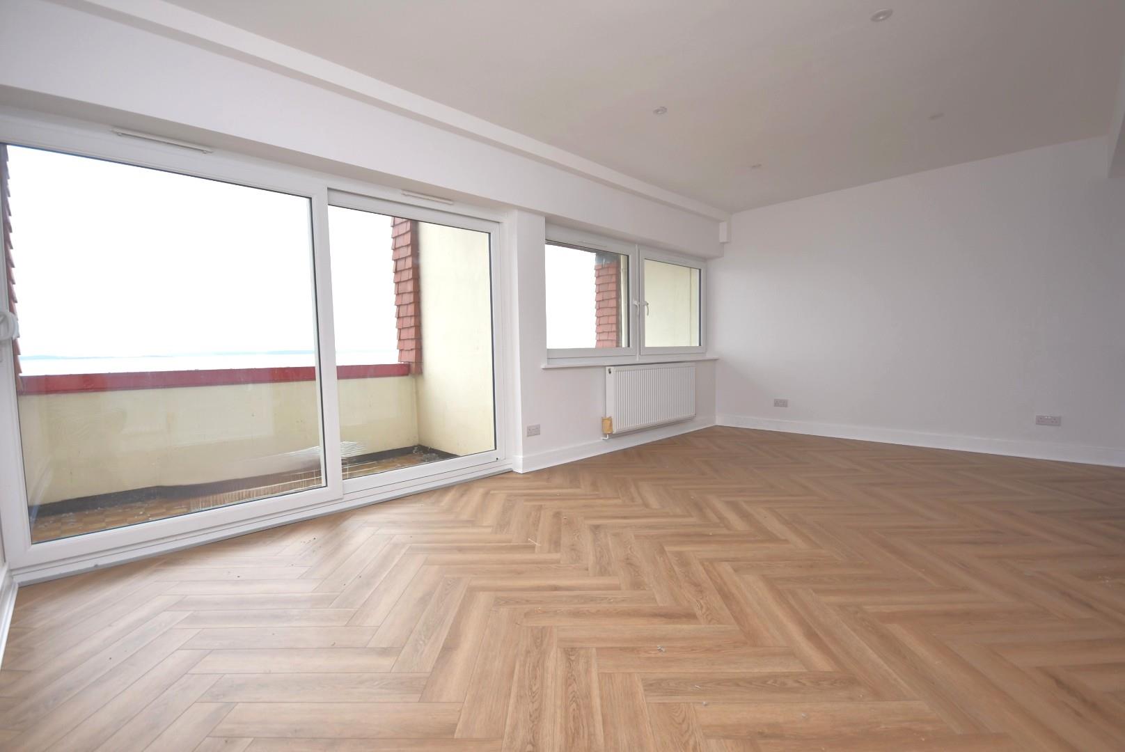 16 Windsor Court, The Esplanade, Penarth, CF64 3AT